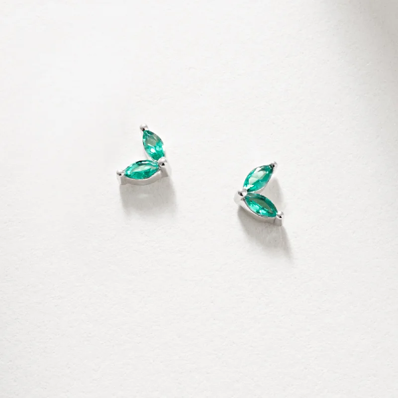 Blue Topaz - Embellished Wedding Bands in Silver for a Birthstone - Inspired and Colorful PieceSilver CR. Emerald Marquise Stud Earrings Blue Topaz - Embellished Wedding Bands in Silver for a Birthstone - Inspired and Colorful PieceSilver CR. Emerald Marquise Stud Earrings