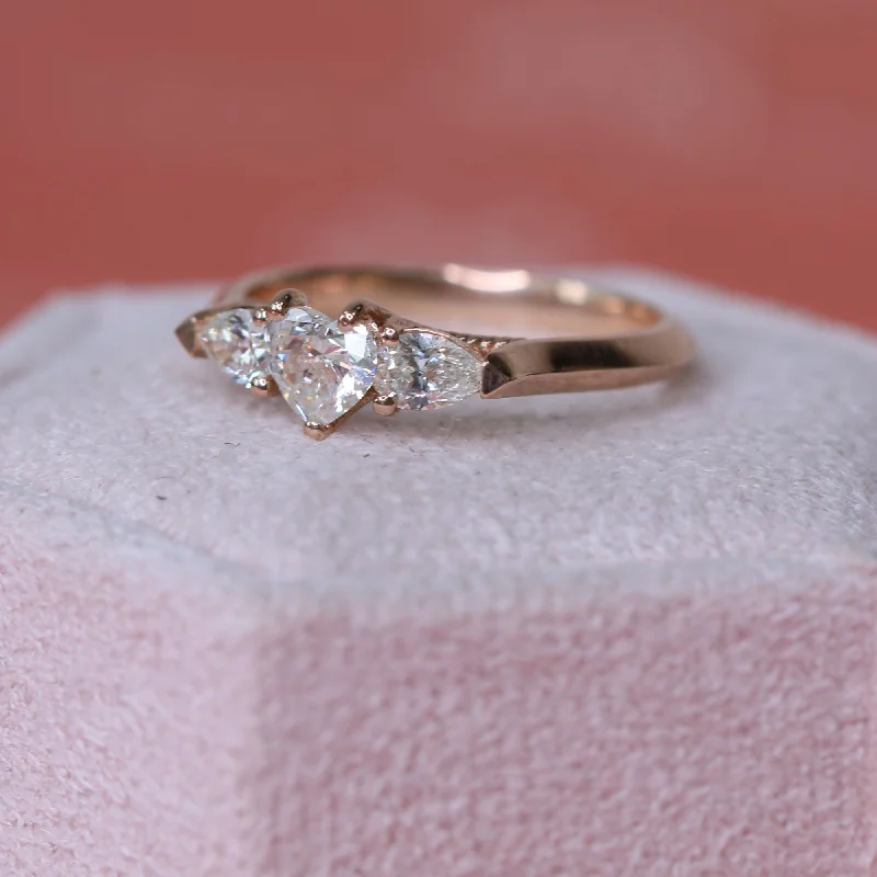 Men's Garnet Engagement Rings in 18K Gold Vermeil with Intricate Engraved DetailsRadiance Decorative settings Natural Heart Diamond Engagement Ring Men's Garnet Engagement Rings in 18K Gold Vermeil with Intricate Engraved DetailsRadiance Decorative settings Natural Heart Diamond Engagement Ring