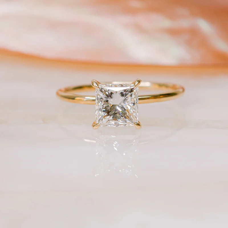 Men's Moonstone Engagement Rings in Silver - Plated Copper with a Celtic Knot PatternMilky Way Hidden Halo Natural Princess Diamond Engagement Ring Men's Moonstone Engagement Rings in Silver - Plated Copper with a Celtic Knot PatternMilky Way Hidden Halo Natural Princess Diamond Engagement Ring