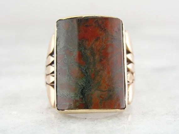 Aquamarine Gemstone Rings in 9K Gold with a Bezel Setting for a Modern and Secure FitRose Gold and Moss Agate Mens or Ladies Rare Barrel Cut RIng Aquamarine Gemstone Rings in 9K Gold with a Bezel Setting for a Modern and Secure FitRose Gold and Moss Agate Mens or Ladies Rare Barrel Cut RIng