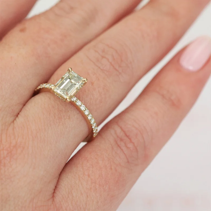 Men's Ruby Engagement Rings in Rose Gold with a Solitaire Design for a Romantic GestureNight Light Natural Emerald Cut Diamond Engagement Ring Yellow Gold Men's Ruby Engagement Rings in Rose Gold with a Solitaire Design for a Romantic GestureNight Light Natural Emerald Cut Diamond Engagement Ring Yellow Gold
