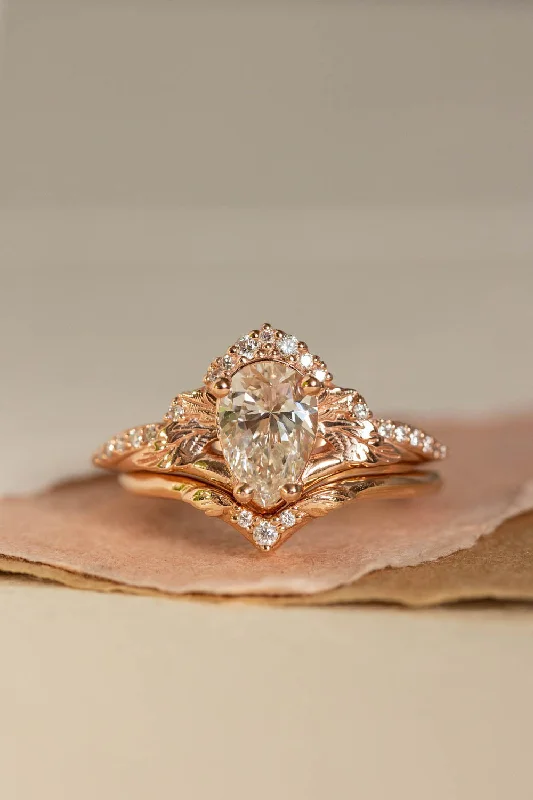 Men's Peridot Engagement Rings in 14K Gold - Filled Metal with a Micro - Pave SettingLab grown diamond engagement ring set, rose gold leaves and diamonds crown bridal ring set / Amelia Men's Peridot Engagement Rings in 14K Gold - Filled Metal with a Micro - Pave SettingLab grown diamond engagement ring set, rose gold leaves and diamonds crown bridal ring set / Amelia