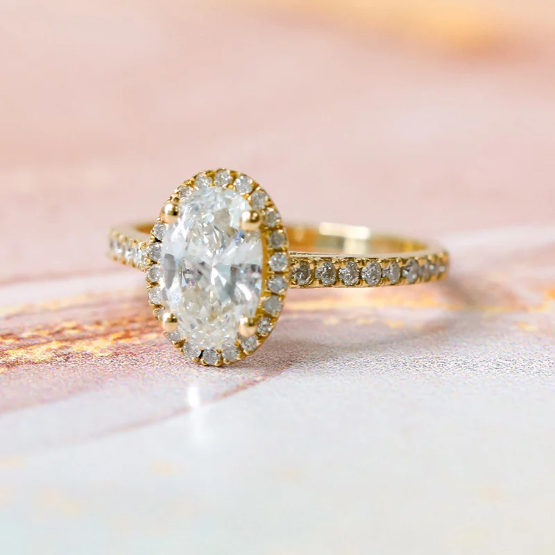 Men's Turquoise Engagement Rings in 925 Silver with a Southwestern - Inspired BandFeny Classic Halo Oval Cut Diamond Engagement Ring Men's Turquoise Engagement Rings in 925 Silver with a Southwestern - Inspired BandFeny Classic Halo Oval Cut Diamond Engagement Ring