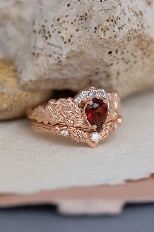 Men's Ruby Engagement Rings in Rose Gold with a Solitaire Design for a Romantic GestureOak leaves bridal ring set with natural garnet, nature inspired engagement and wedding rings / Royal Oak Men's Ruby Engagement Rings in Rose Gold with a Solitaire Design for a Romantic GestureOak leaves bridal ring set with natural garnet, nature inspired engagement and wedding rings / Royal Oak