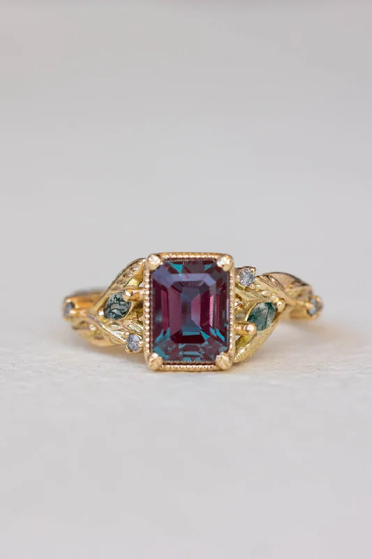 Men's Alexandrite Engagement Rings in Platinum with a Hidden Halo of DiamondsREADY TO SHIP: Patricia ring in 14K yellow gold, lab alexandrite emerald cut 8x6 mm, accent moss agates and salt&pepper diamonds, AVAILABLE RING SIZES: 5.25 - 8.25 US