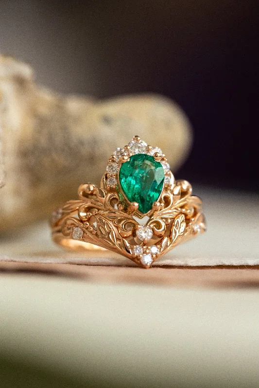 Men's Turquoise Engagement Rings in 925 Silver with a Southwestern - Inspired BandEmerald and diamonds bridal ring set, baroque inspired gold engagement ring set / Sophie