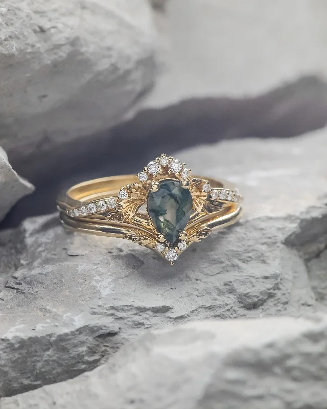Men's Alexandrite Engagement Rings in Platinum with a Hidden Halo of DiamondsREADY TO SHIP: Amelia in 14K yellow gold, bridal ring set with natural green moss agate and diamonds, AVAILABLE RING SIZES: 6-8 US