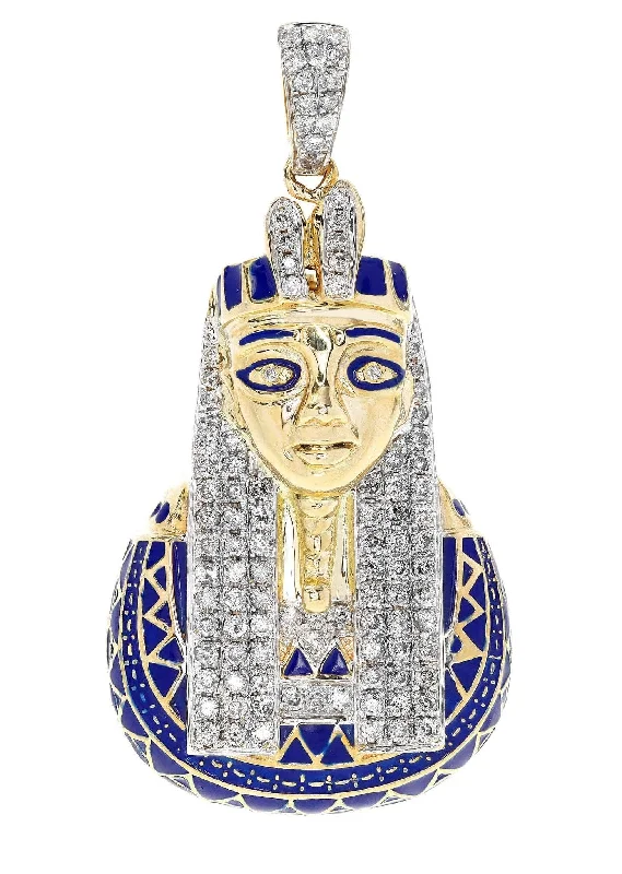 Diamond-studded pendants for anniversariesDiamond Pharaoh Piece | 13.69 Grams | 1.04 Carats