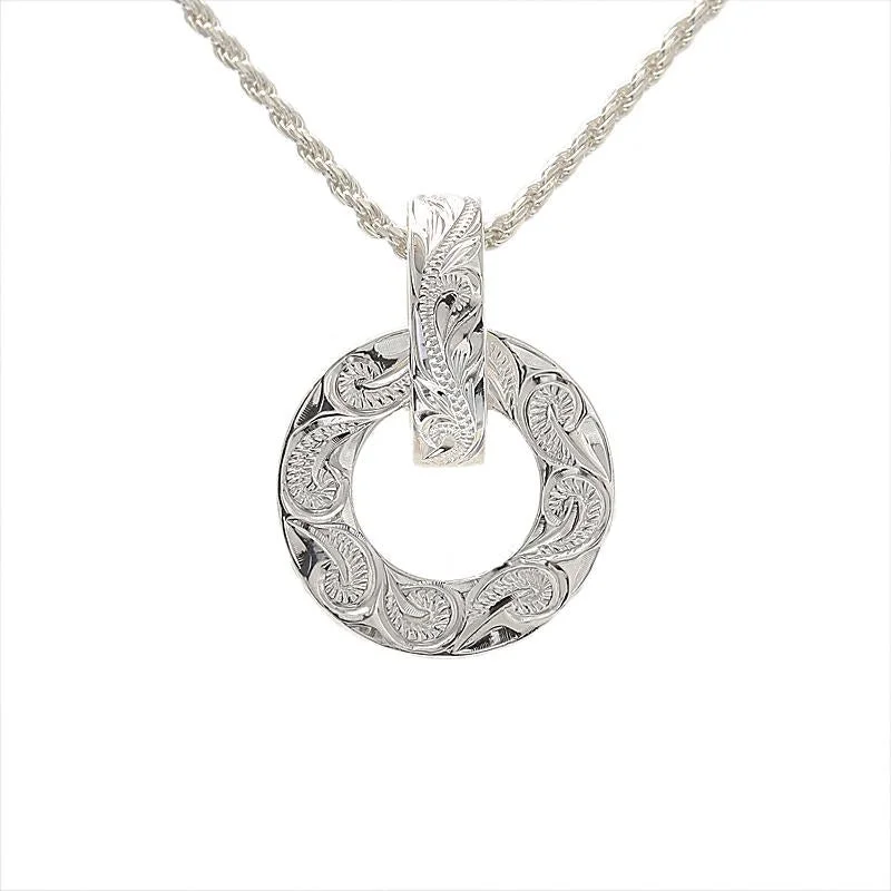 Initial letter necklaces for personalized styleSilver Silver Queen Scroll Flat Circle Pendant (Chain Sold Separately) Initial letter necklaces for personalized styleSilver Silver Queen Scroll Flat Circle Pendant (Chain Sold Separately)