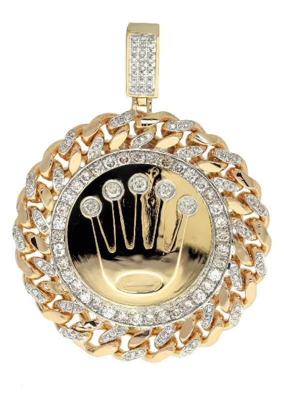 Vintage-inspired locket necklaces for herDiamond Crown Pendant | 3.9 Carats| 47.66 Grams Vintage-inspired locket necklaces for herDiamond Crown Pendant | 3.9 Carats| 47.66 Grams