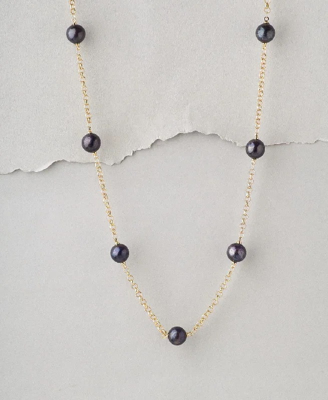 Scented Chain Rings with a Subtle Aromatherapy ScentGraceful Round Pearl with Metal Chain Necklace