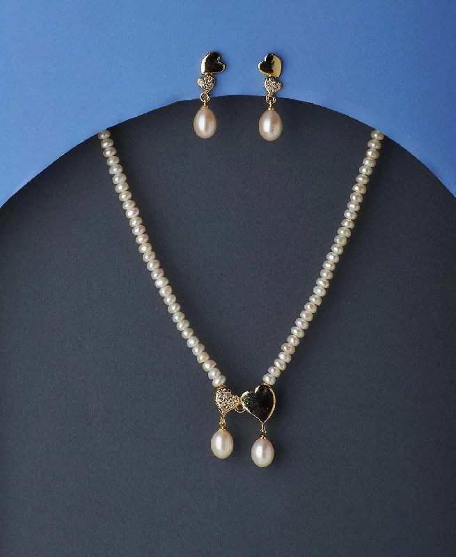 Double - Chain Rings with an Interlocking DesignPretty Heart Real Pearl Necklace Set